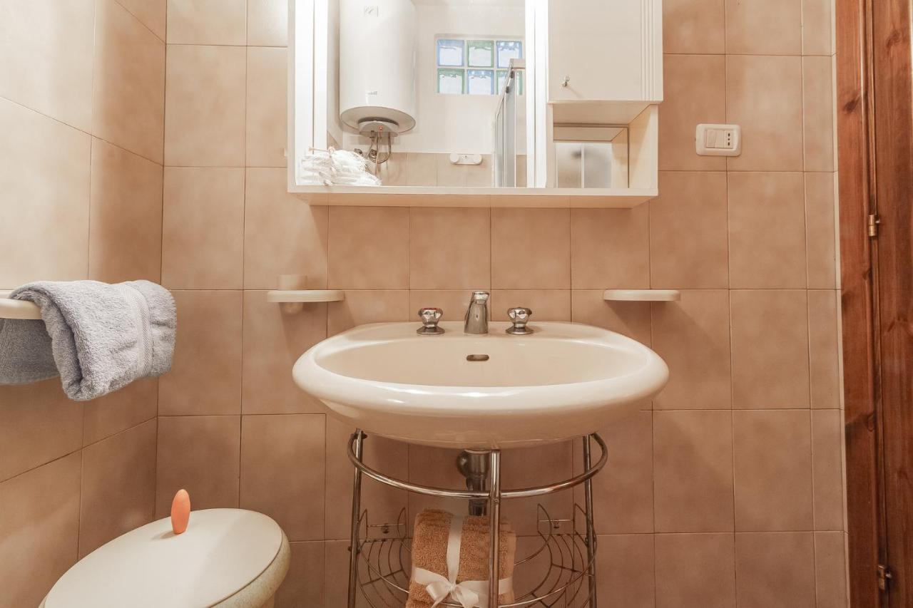 شقة Relax Family House Al Mare ايزولا روسا المظهر الخارجي الصورة